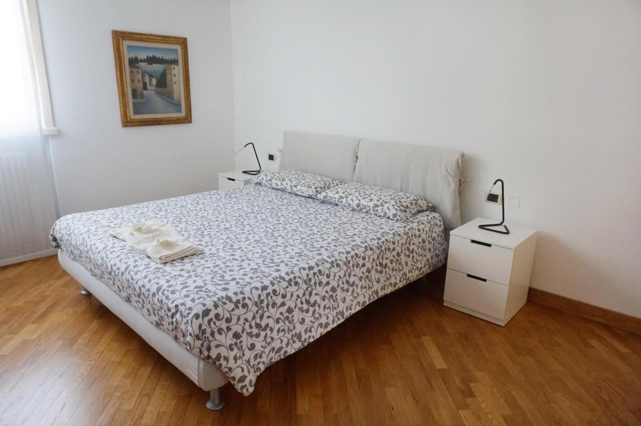 Casa Isola Viscontea Apartment Lecco Exterior photo